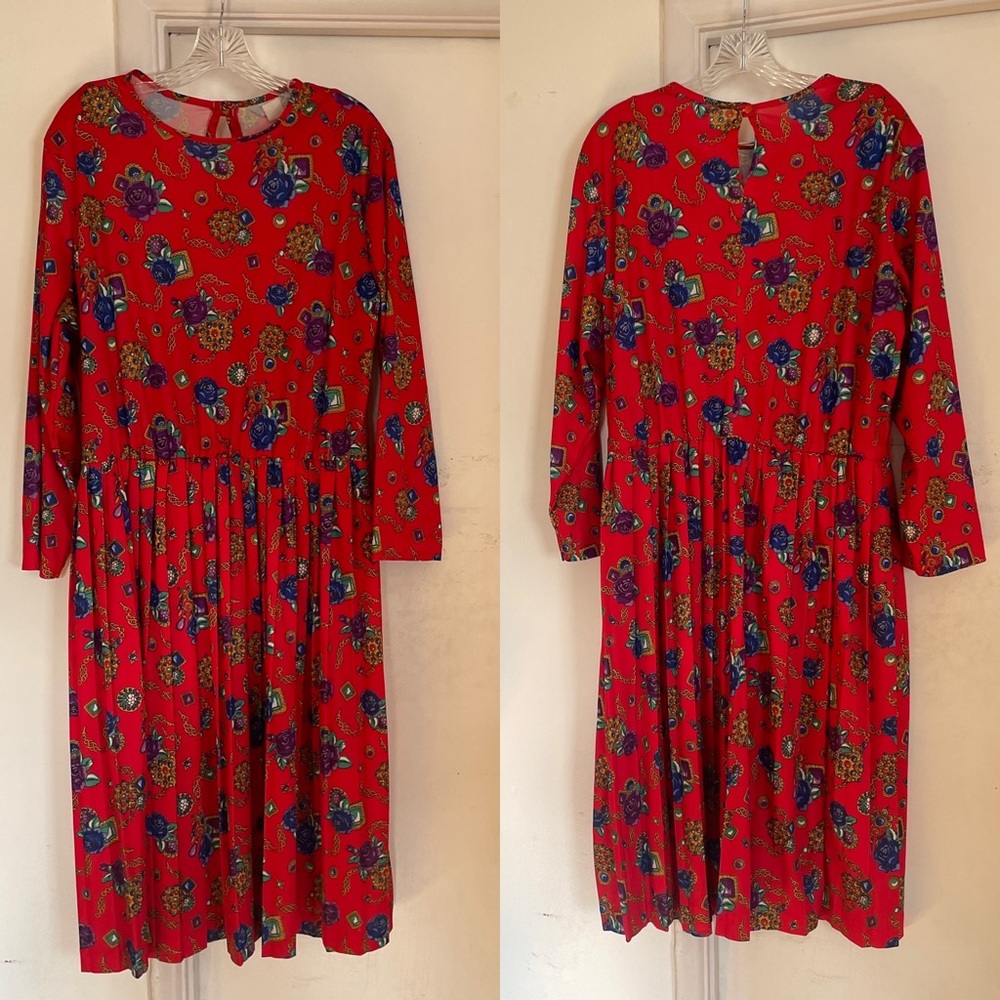 💜1980's Red Plus size long sleeve dress with a rose and jewel print
